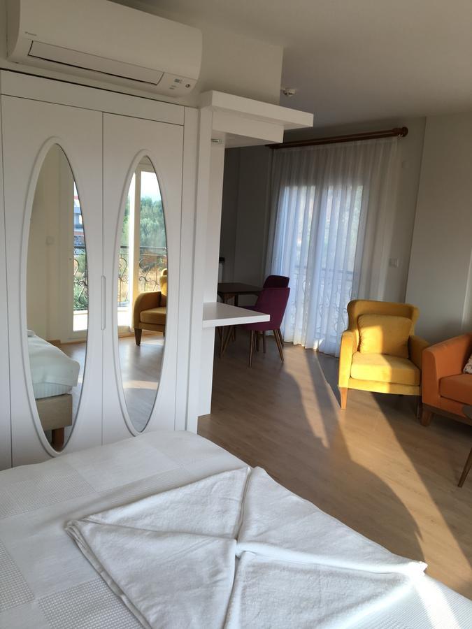 Clementin Suits Siğacık Eksteriør billede