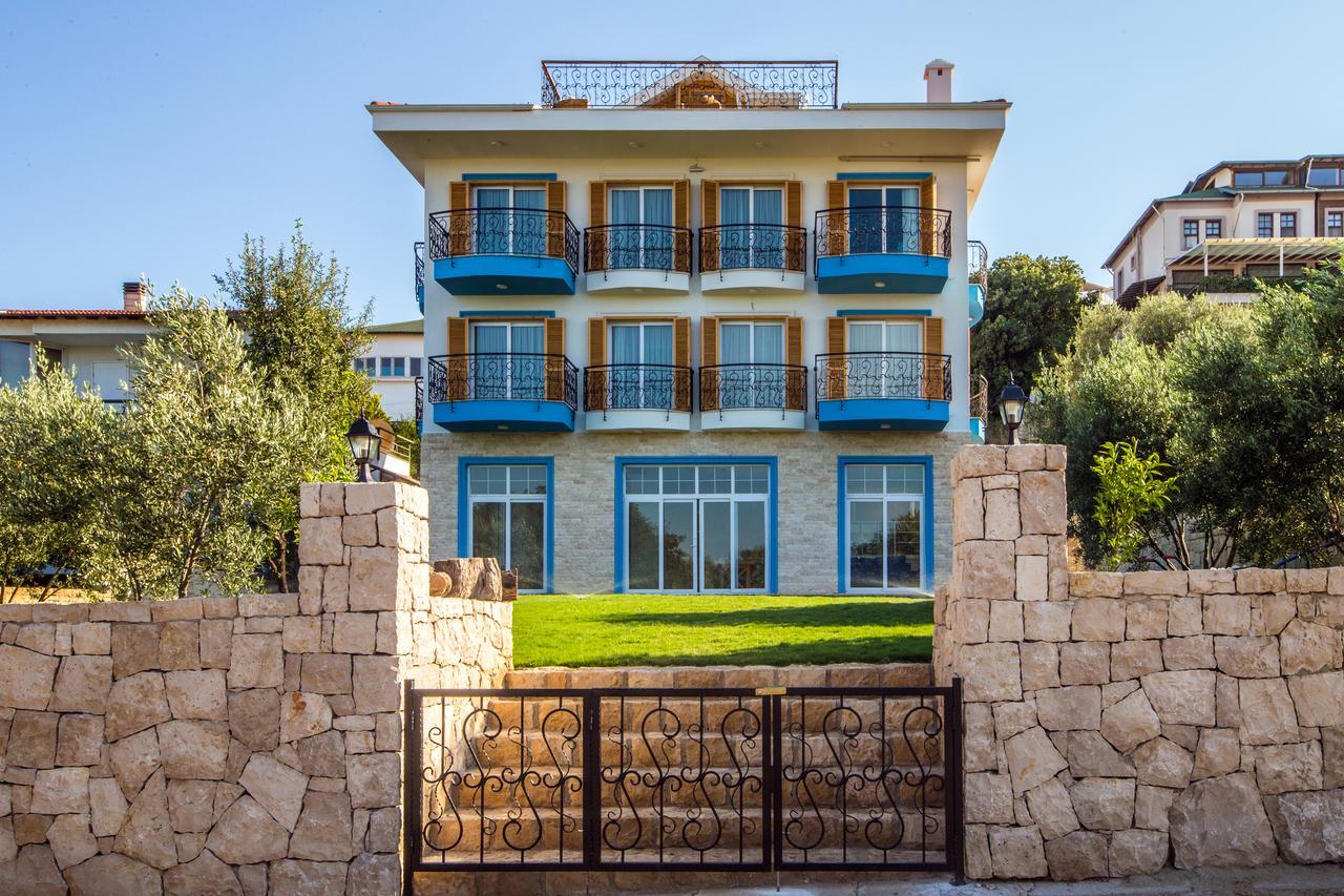Clementin Suits Siğacık Eksteriør billede